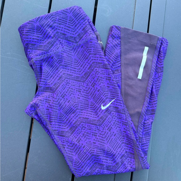 Nike Pants - Nike Dri-FIT Purple Zig Zag Running Leggings Reflective Tights Crop Women’s XS